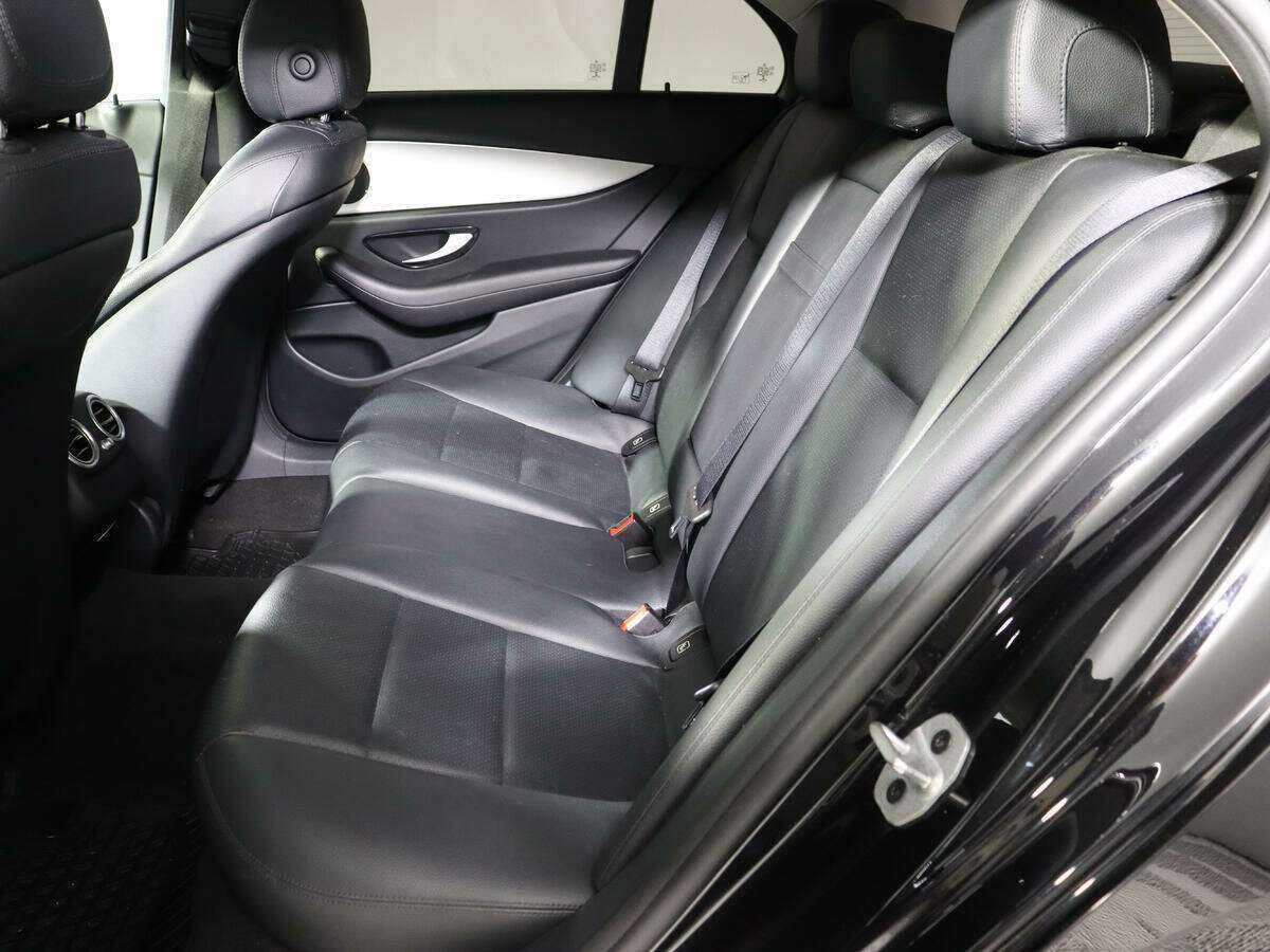 Купить Mercedes-Benz E-Класс с пробегом. Фото: #7