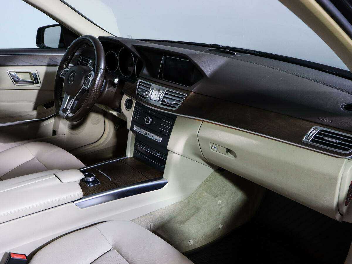 Купить Mercedes-Benz E-Класс с пробегом. Фото: #6