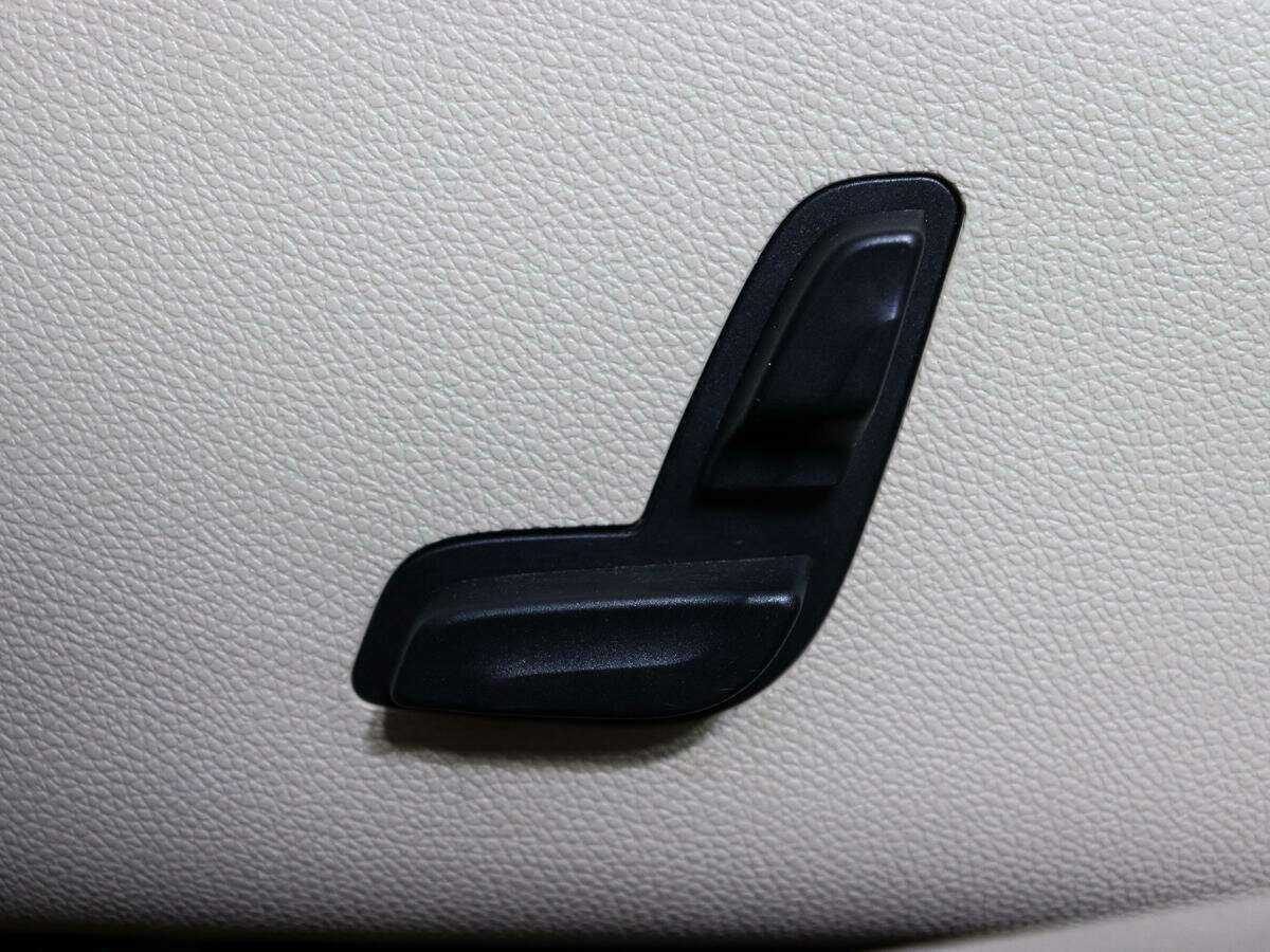 Купить Mercedes-Benz E-Класс с пробегом. Фото: #13