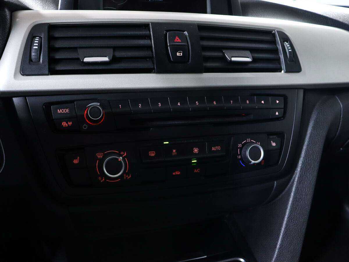 Купить BMW 3 серии с пробегом. Фото: #15