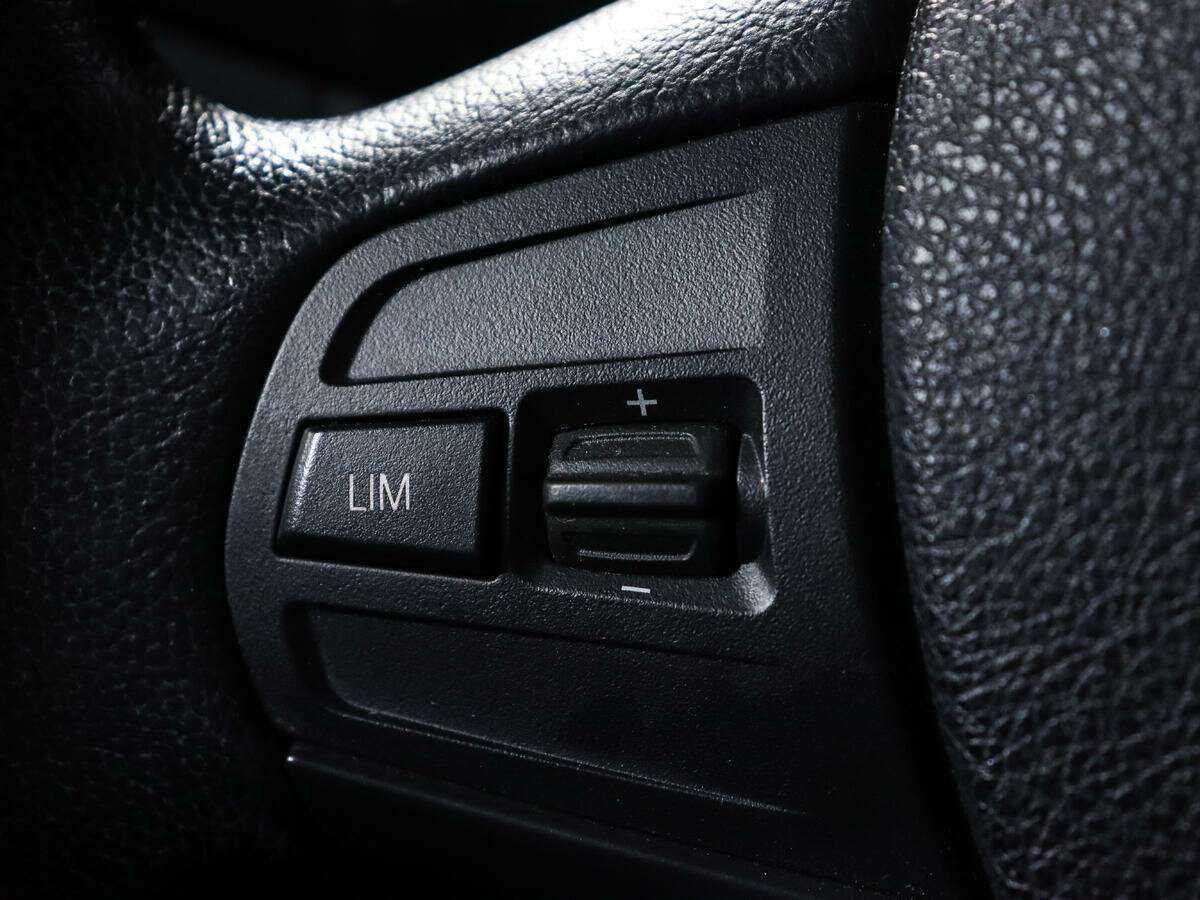 Купить BMW 3 серии с пробегом. Фото: #17