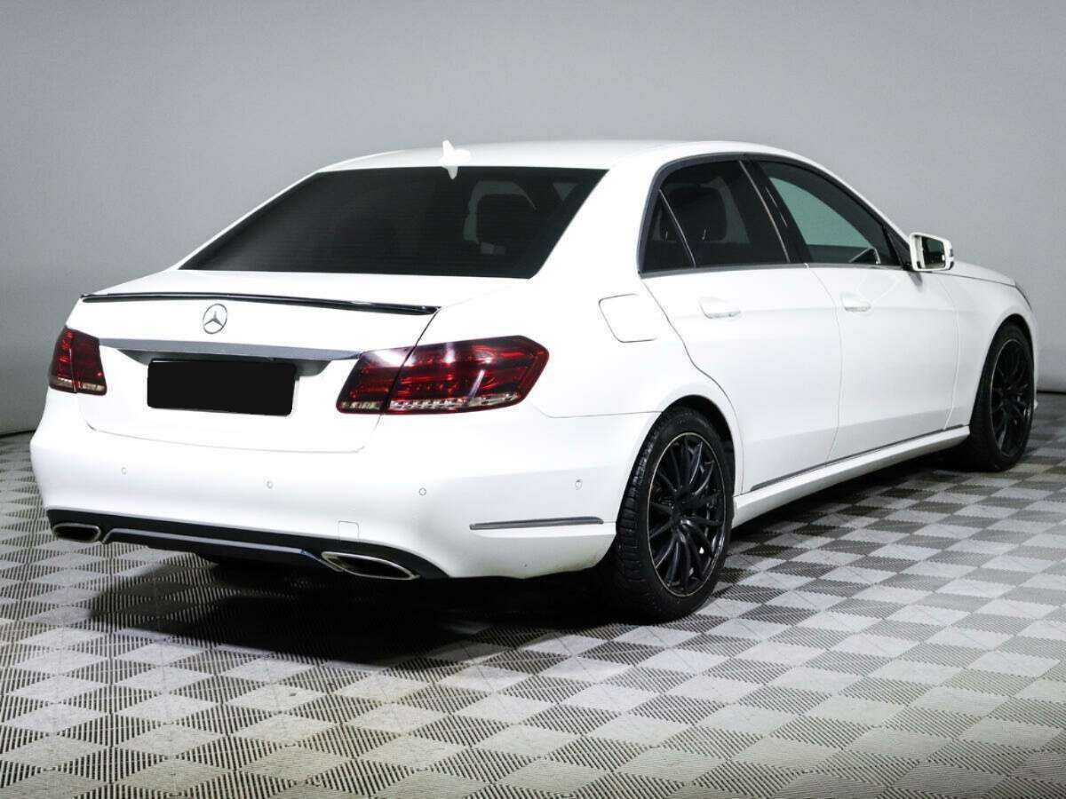 Купить Mercedes-Benz E-Класс с пробегом. Фото: #4