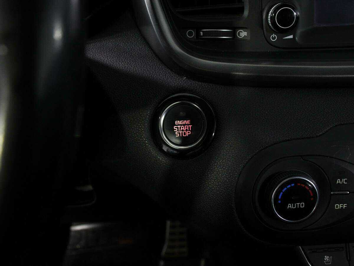 Купить Kia Sorento с пробегом. Фото: #23