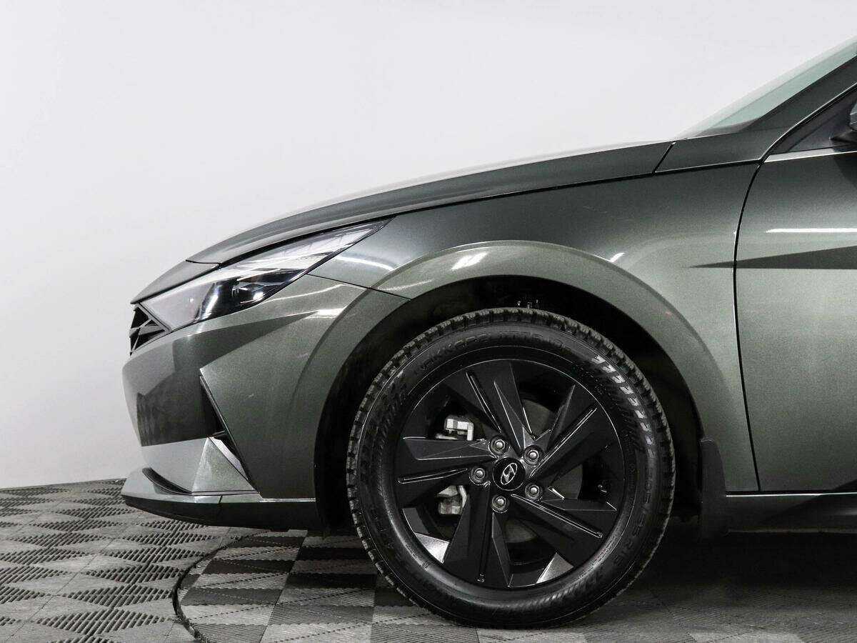 Купить Hyundai Elantra с пробегом. Фото: #8