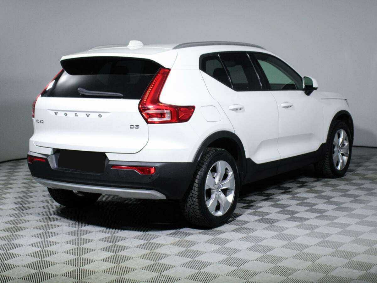 Купить Volvo XC40 с пробегом. Фото: #4