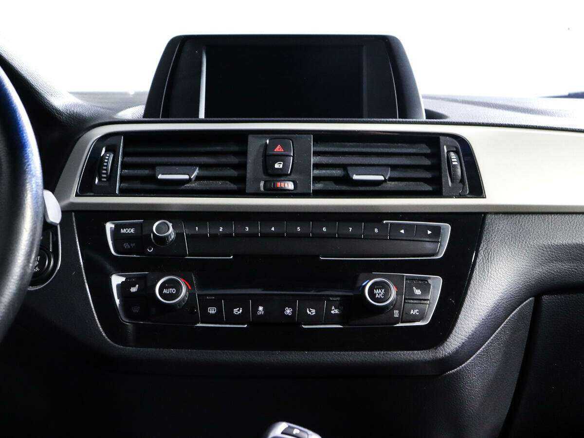 Купить BMW 1 серии с пробегом. Фото: #10