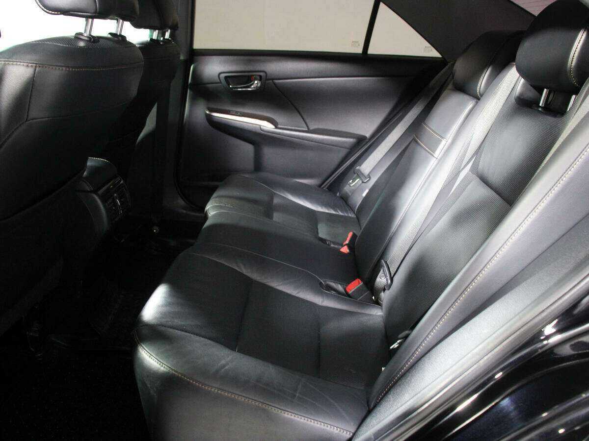 Купить Toyota Camry с пробегом. Фото: #9