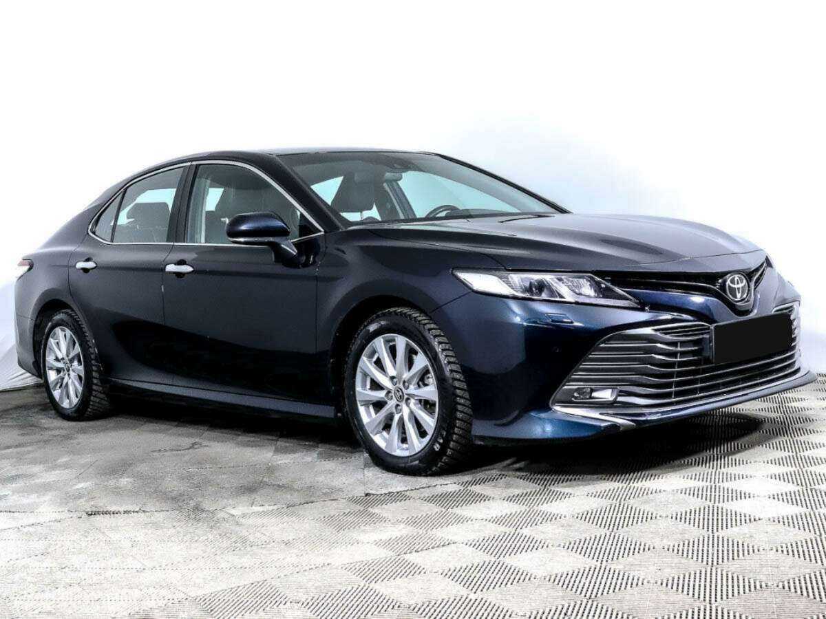 Купить Toyota Camry с пробегом. Фото: #1