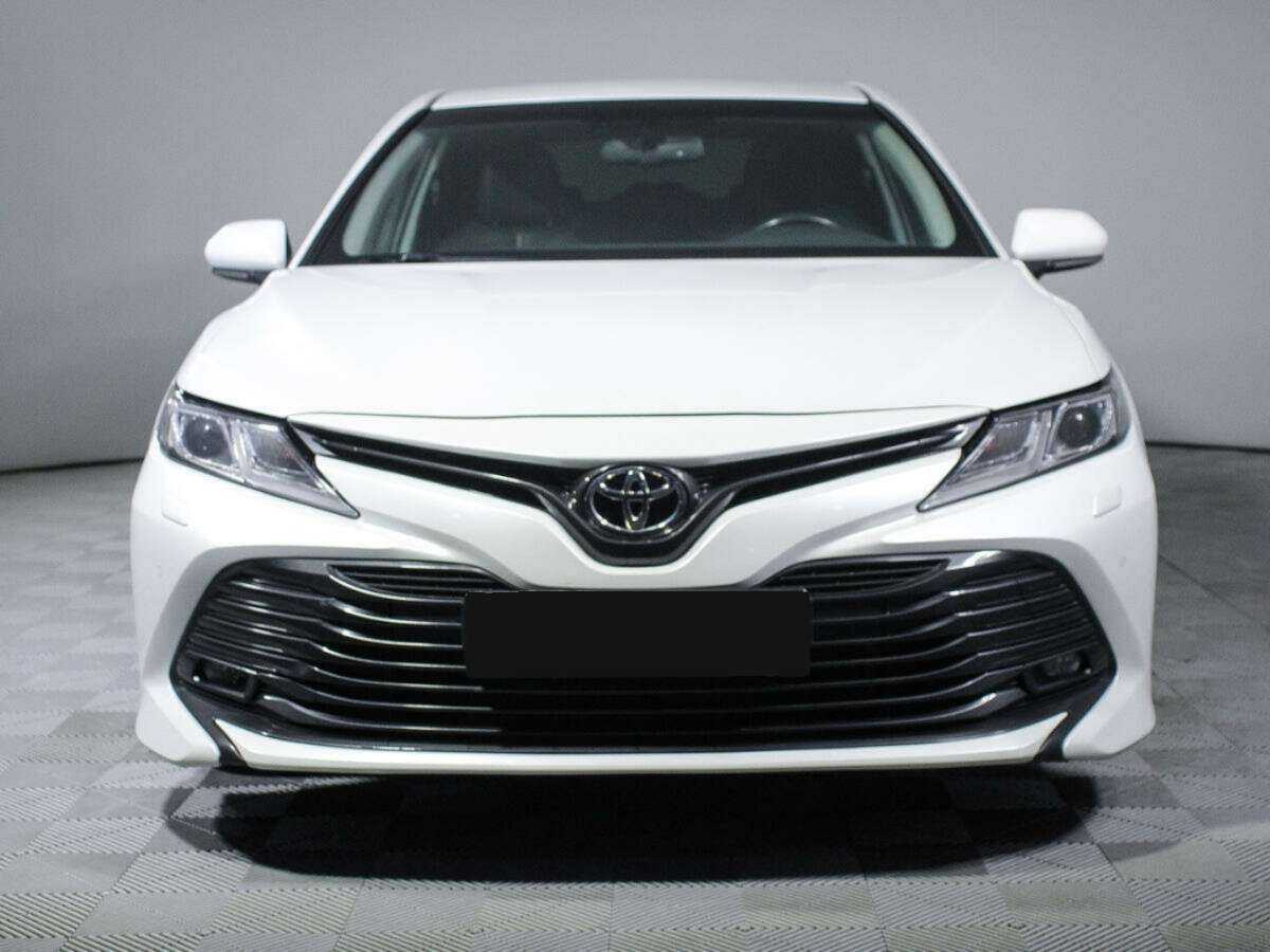 Купить Toyota Camry с пробегом. Фото: #1
