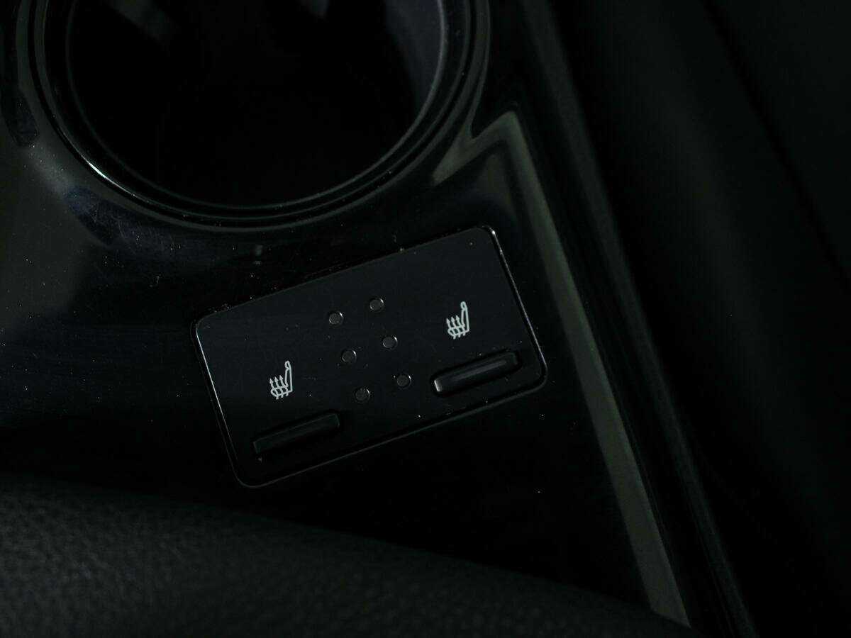 Купить Toyota Camry с пробегом. Фото: #20