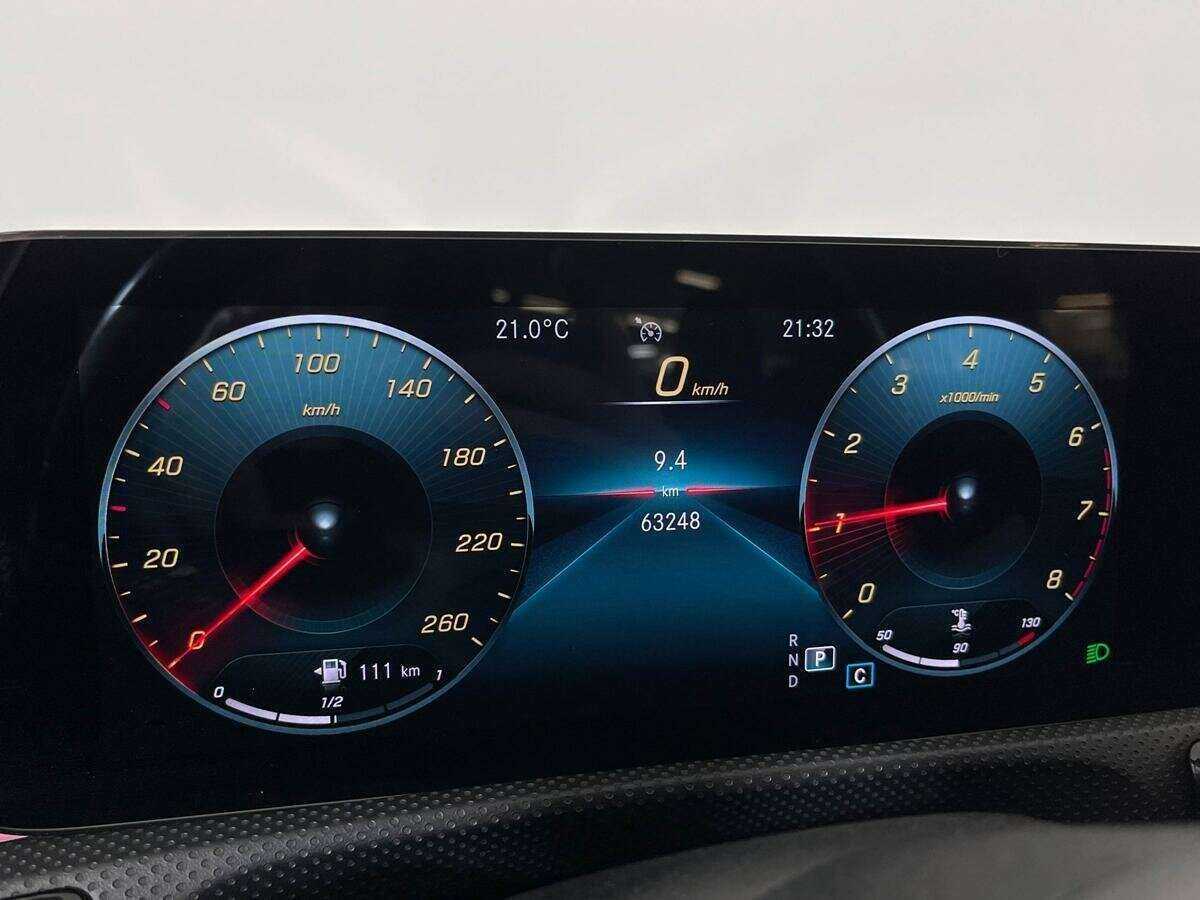 Купить Mercedes-Benz CLA с пробегом. Фото: #11