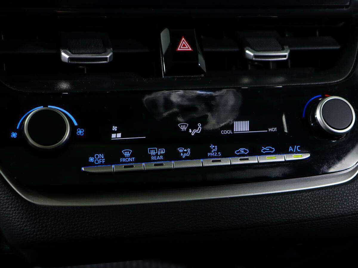 Купить Toyota Corolla с пробегом. Фото: #14