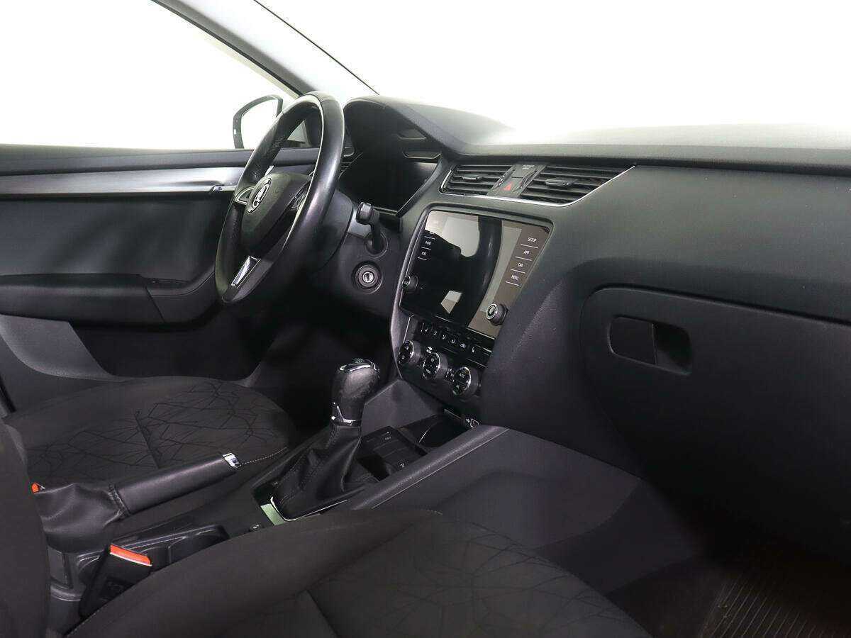 Купить Skoda Octavia с пробегом. Фото: #7