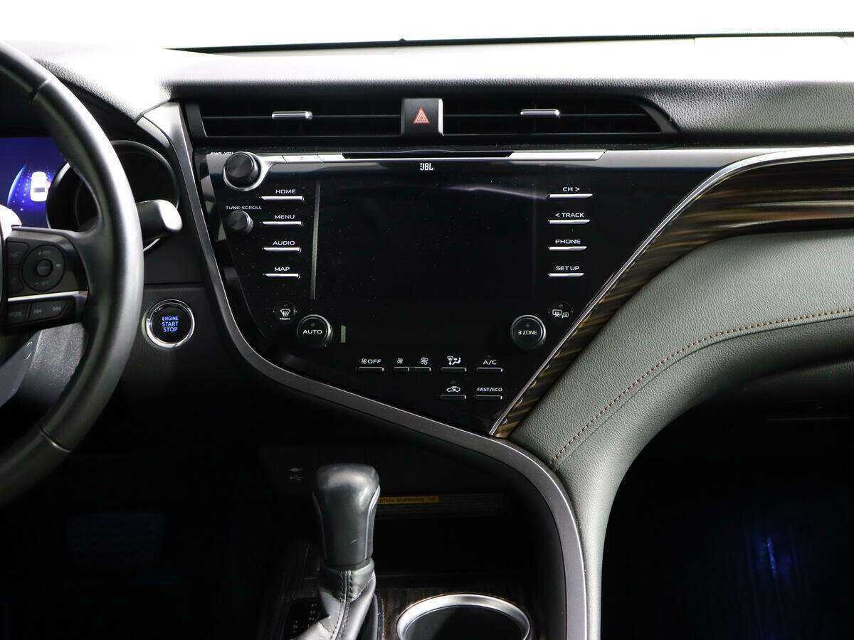 Купить Toyota Camry с пробегом. Фото: #10