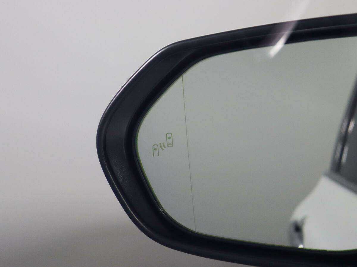 Купить Toyota Camry с пробегом. Фото: #14