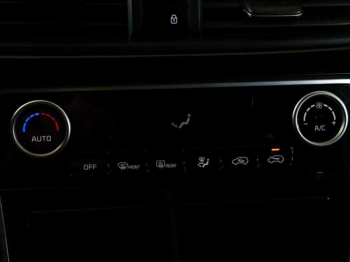 Купить Kia Seltos с пробегом. Фото: #22