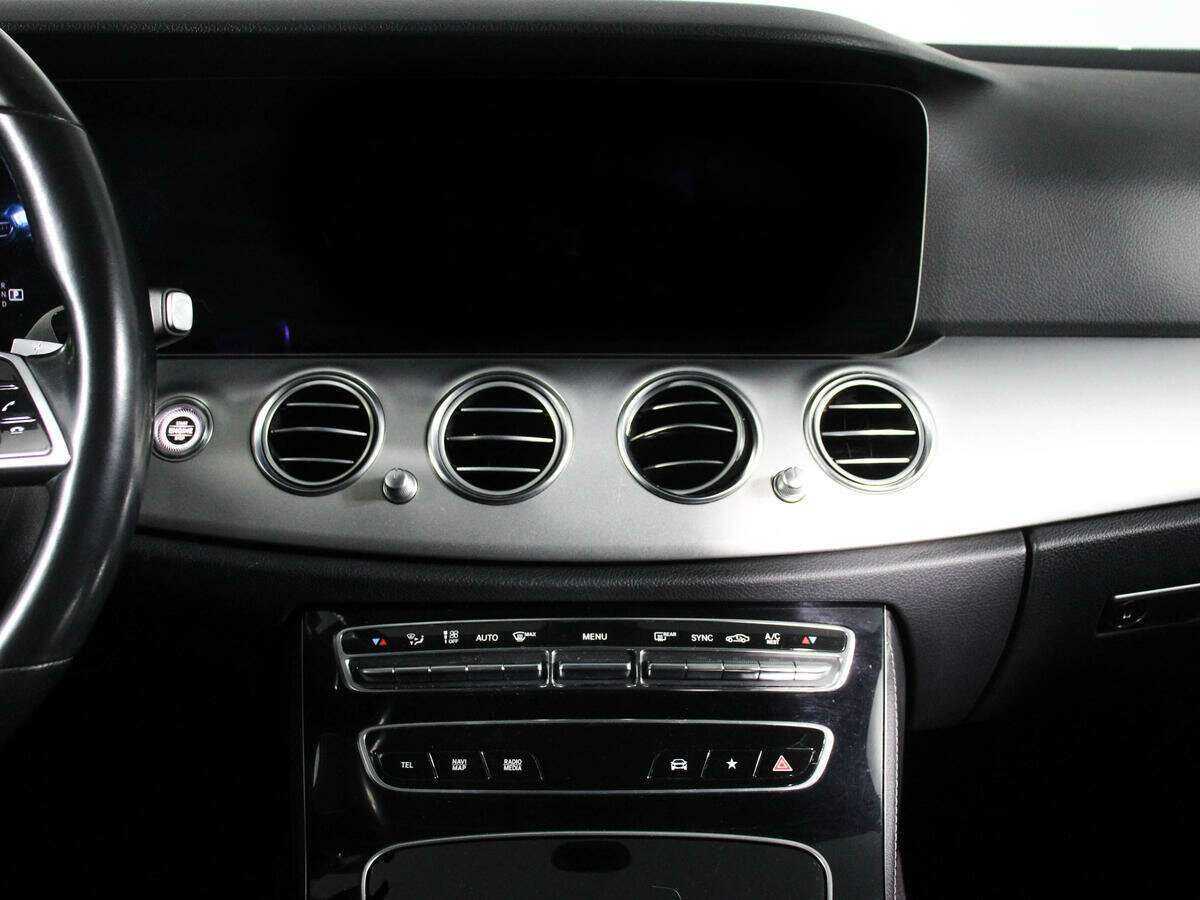 Купить Mercedes-Benz E-Класс с пробегом. Фото: #10