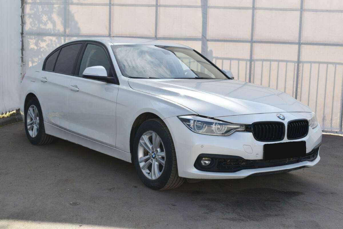 Купить BMW 3 серии с пробегом. Фото: #2