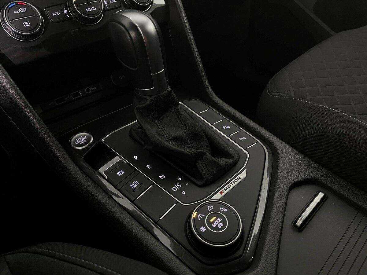 Купить Volkswagen Tiguan с пробегом. Фото: #13