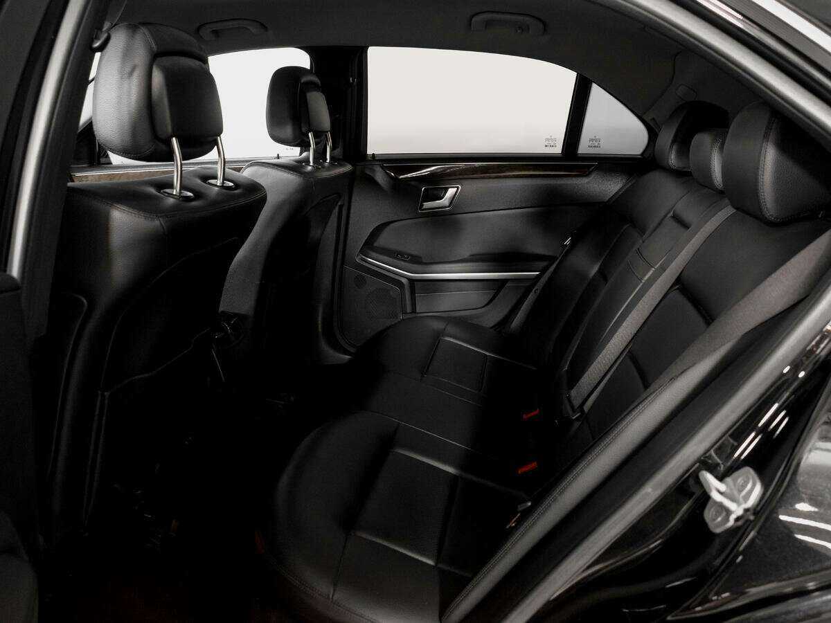 Купить Mercedes-Benz E-Класс с пробегом. Фото: #8