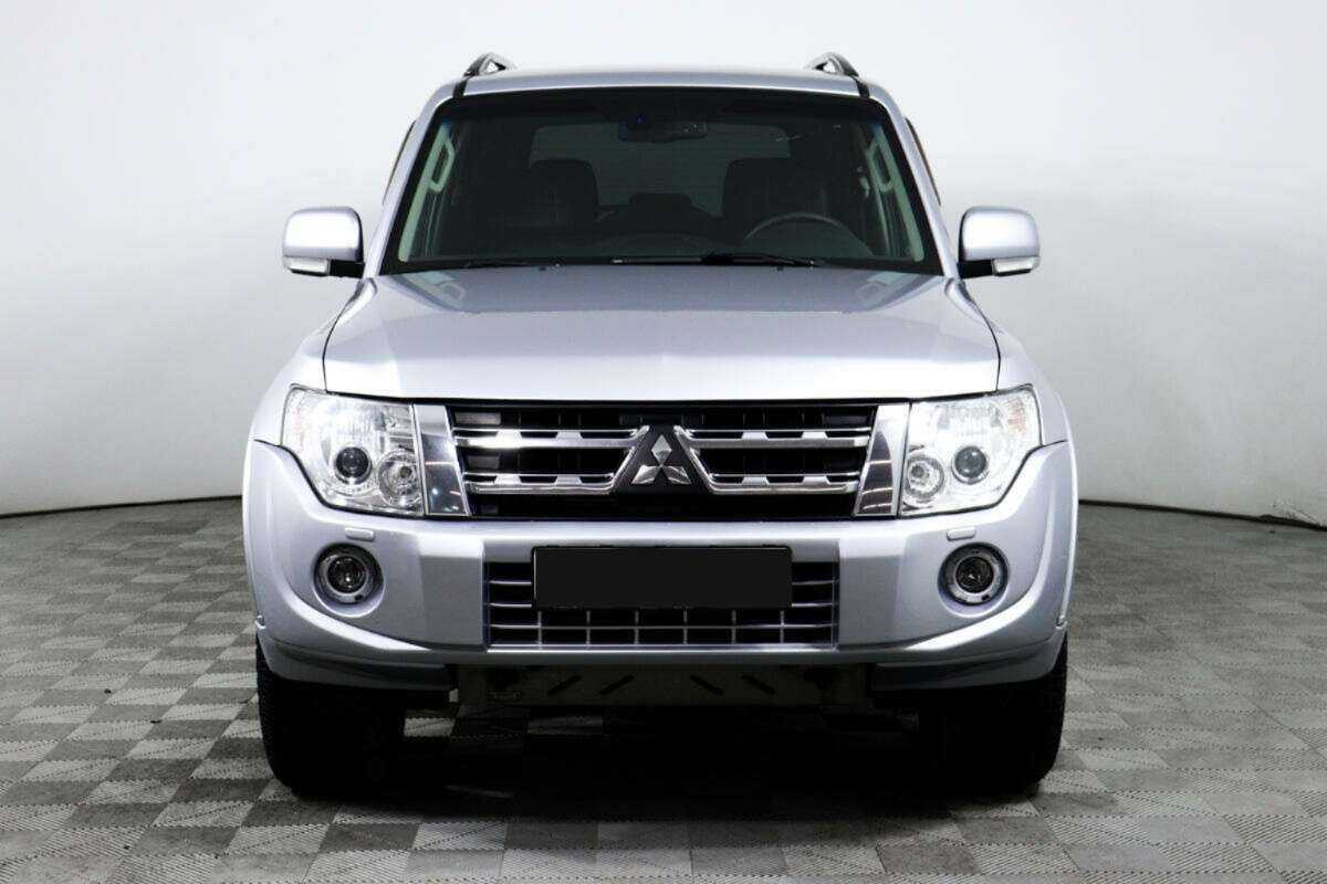 Купить Mitsubishi Pajero с пробегом. Фото: #1