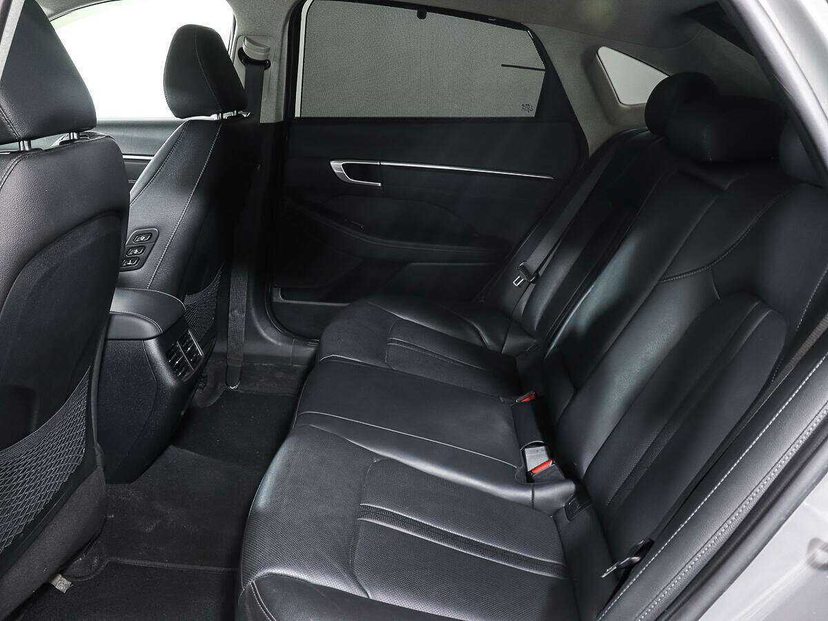 Купить Hyundai Sonata с пробегом. Фото: #9