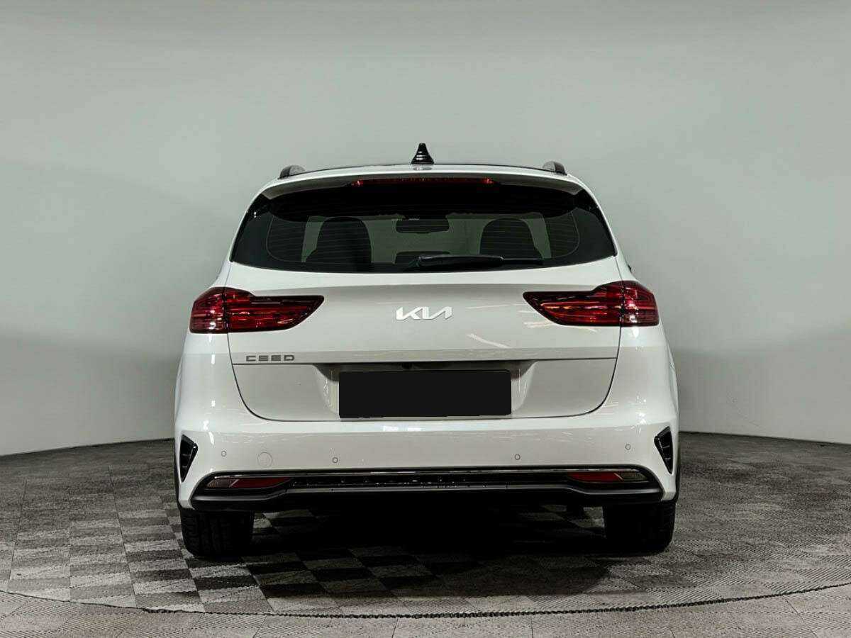 Купить Kia Ceed с пробегом. Фото: #4