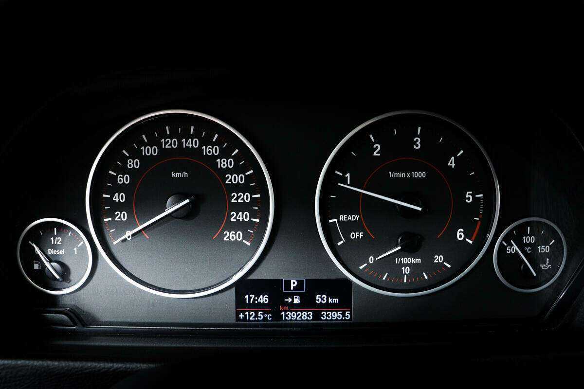 Купить BMW 3 серии с пробегом. Фото: #9