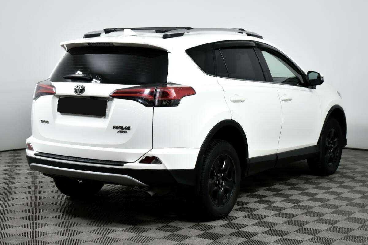 Купить Toyota RAV4 с пробегом. Фото: #4