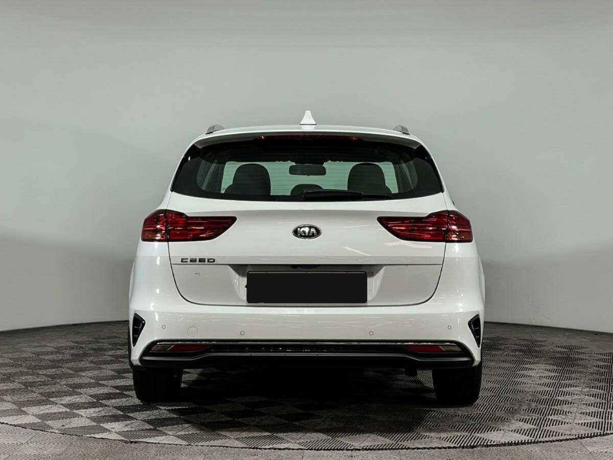 Купить Kia Ceed с пробегом. Фото: #5