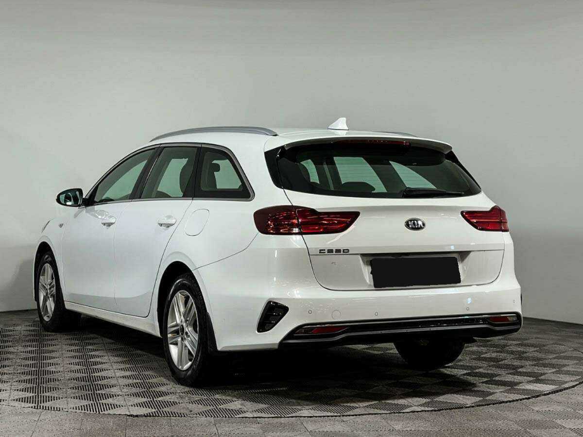 Купить Kia Ceed с пробегом. Фото: #6