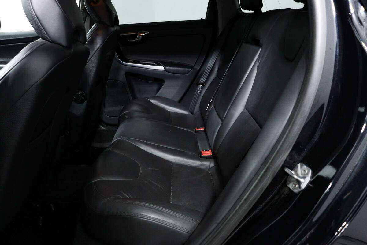 Купить Volvo XC60 с пробегом. Фото: #11