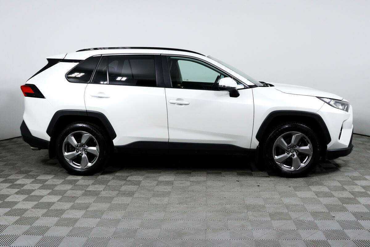 Купить Toyota RAV4 с пробегом. Фото: #3