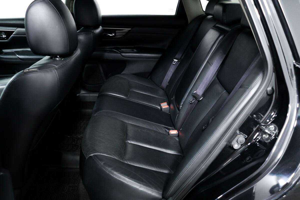 Купить Nissan Teana с пробегом. Фото: #11