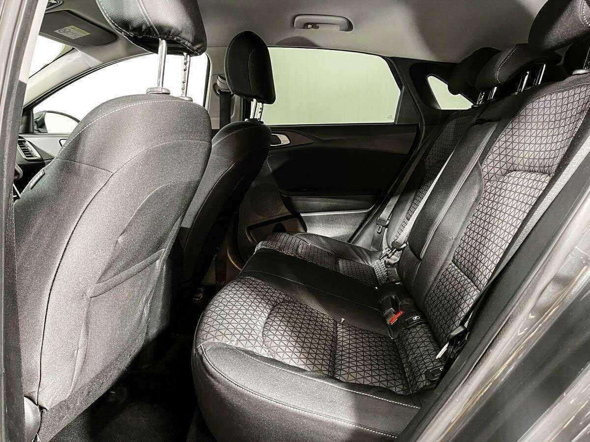 Купить Kia Ceed с пробегом. Фото: #7