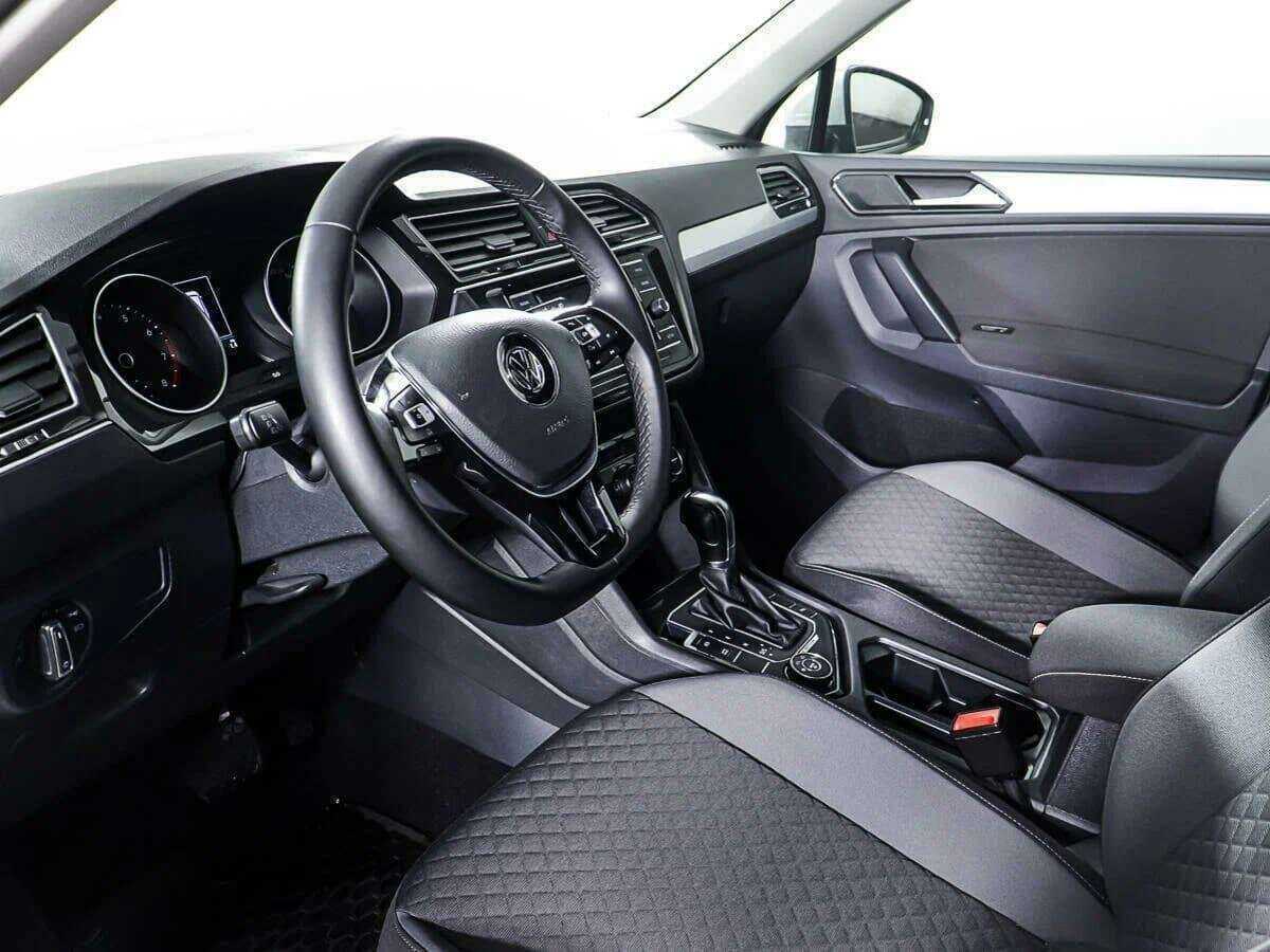 Купить Volkswagen Tiguan с пробегом. Фото: #14