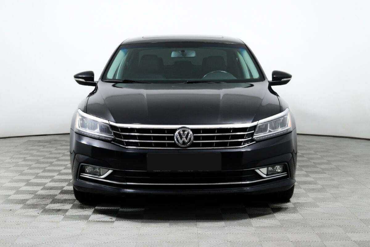 Купить Volkswagen Passat с пробегом. Фото: #1