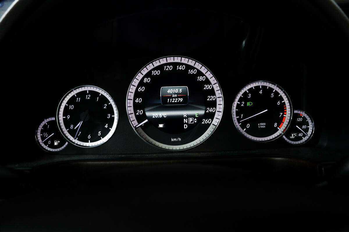 Купить Mercedes-Benz E-Класс с пробегом. Фото: #9