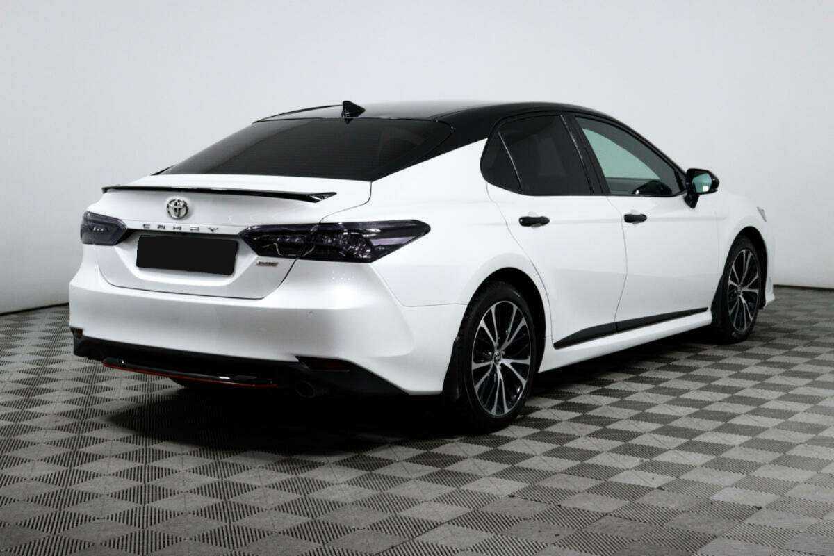 Купить Toyota Camry с пробегом. Фото: #4