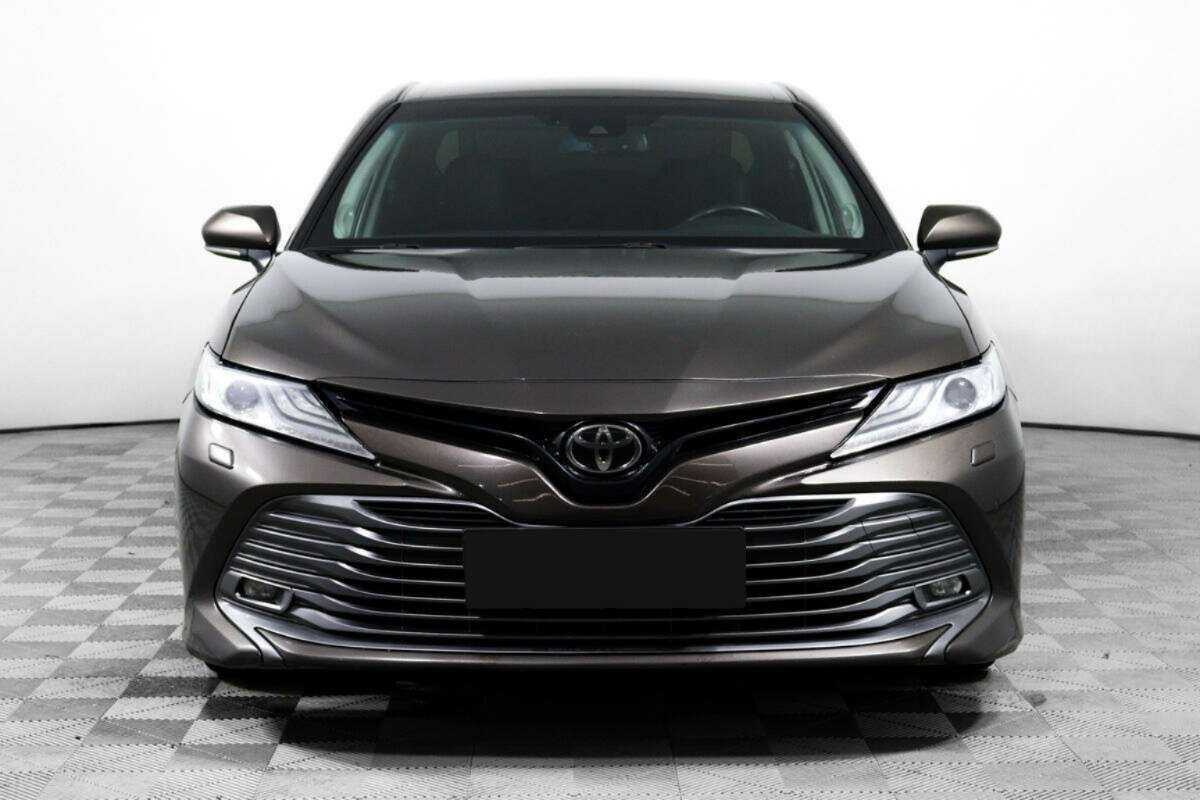 Купить Toyota Camry с пробегом. Фото: #1