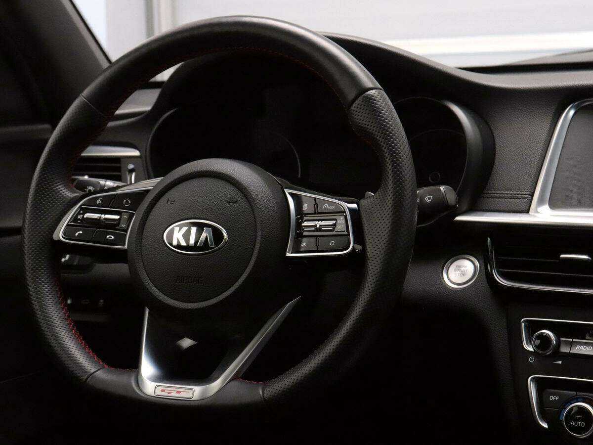 Купить Kia Optima с пробегом. Фото: #9