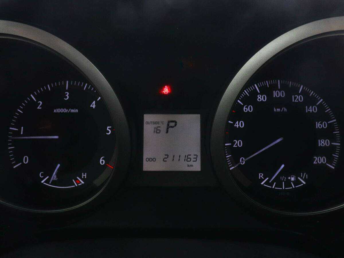 Купить Toyota Land Cruiser Prado с пробегом. Фото: #9