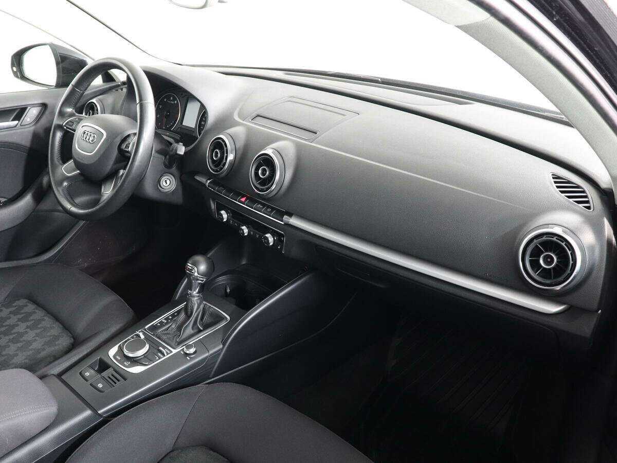 Купить Audi A3 с пробегом. Фото: #8