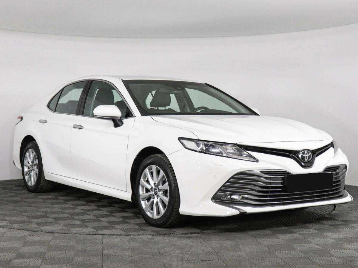 Купить Toyota Camry с пробегом. Фото: #2
