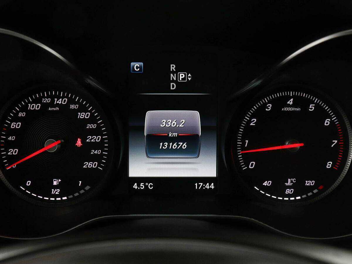 Купить Mercedes-Benz C-Класс с пробегом. Фото: #8