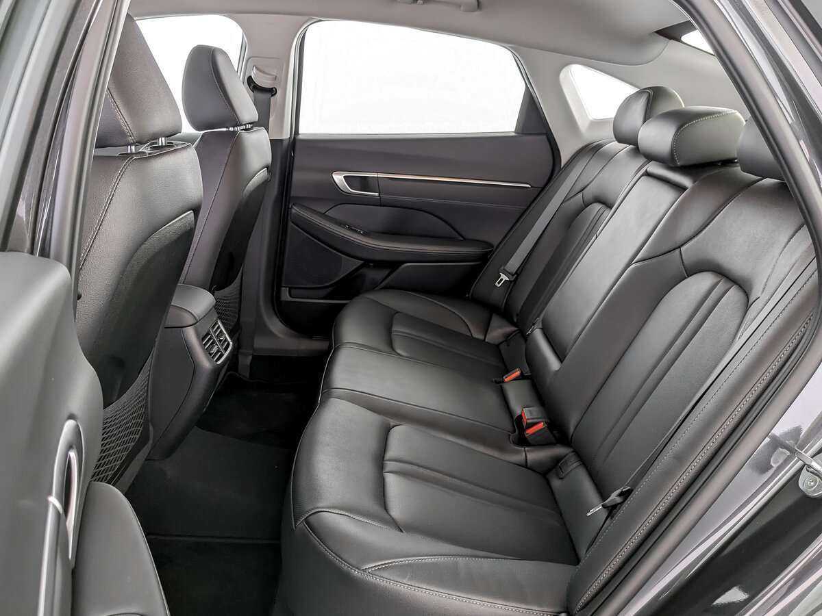 Купить Hyundai Sonata с пробегом. Фото: #9