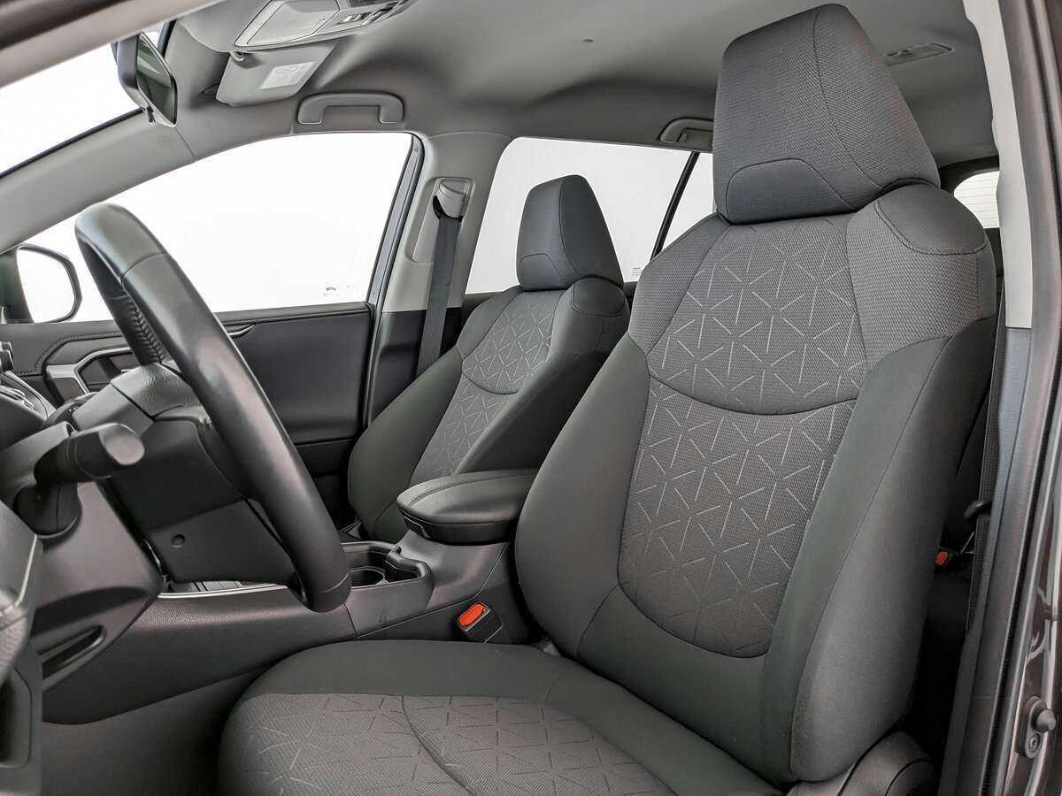 Купить Toyota RAV4 с пробегом. Фото: #15