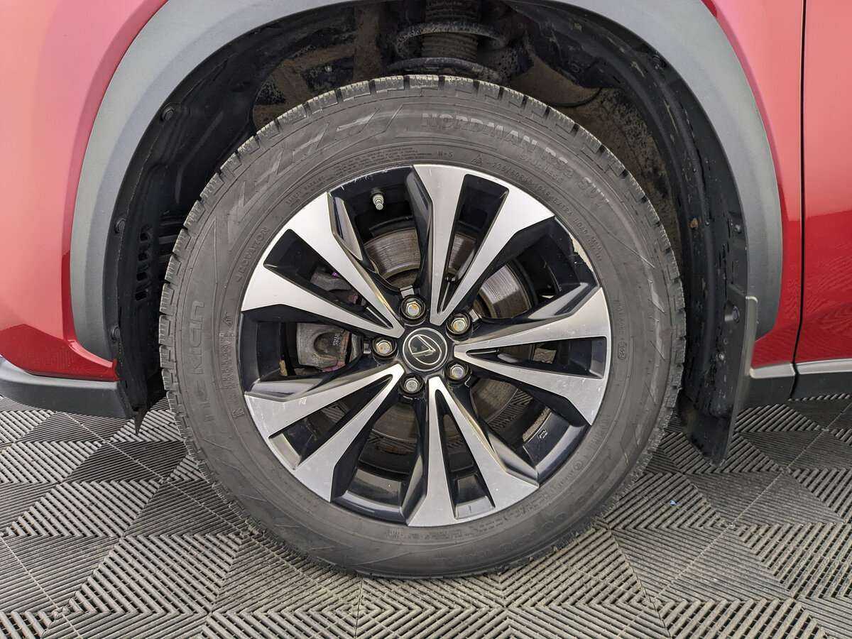 Купить Lexus NX с пробегом. Фото: #10