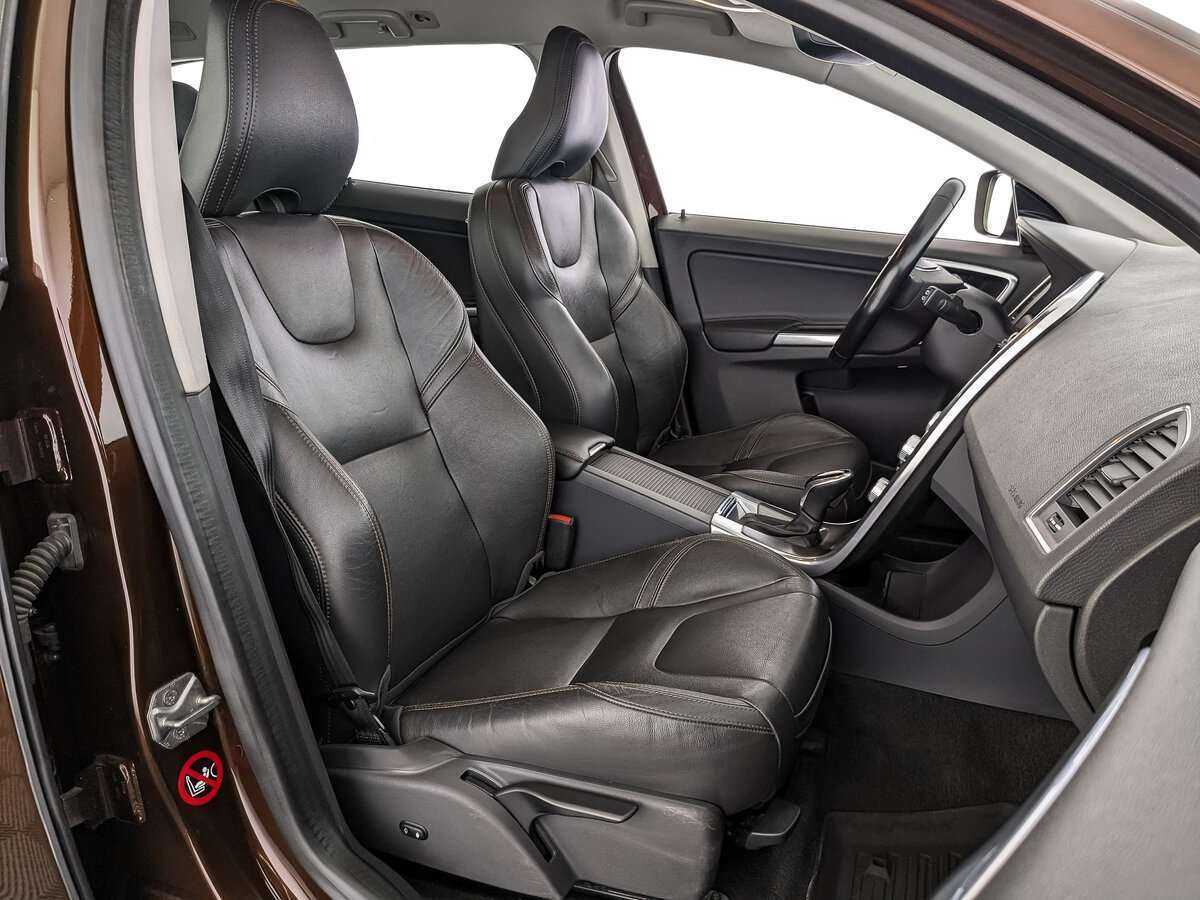 Купить Volvo XC60 с пробегом. Фото: #19