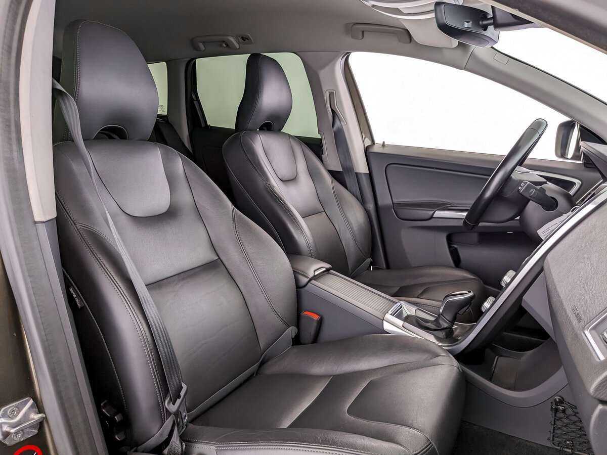 Купить Volvo XC60 с пробегом. Фото: #22